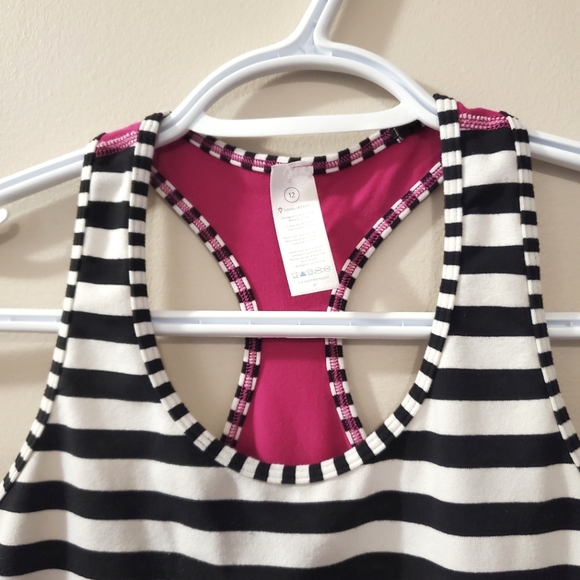 Ivivva - Girls Black and White Striped, and Magenta Back Tank Top - Size 12 - Picture 2 of 4